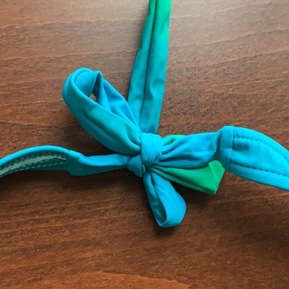 Tommy Hilfiger bikini top - Picture 4 of 4